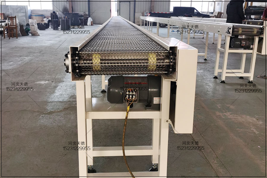 網(wǎng)帶輸送機(jī)