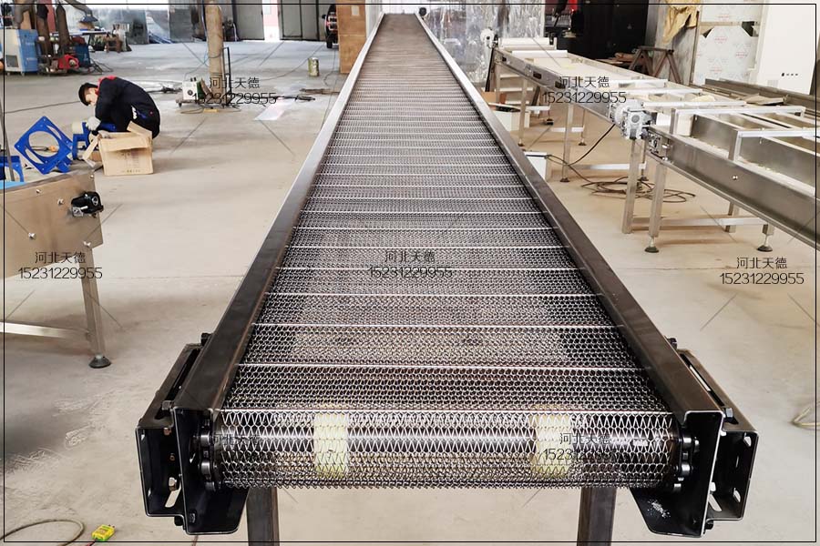 網(wǎng)帶輸送機